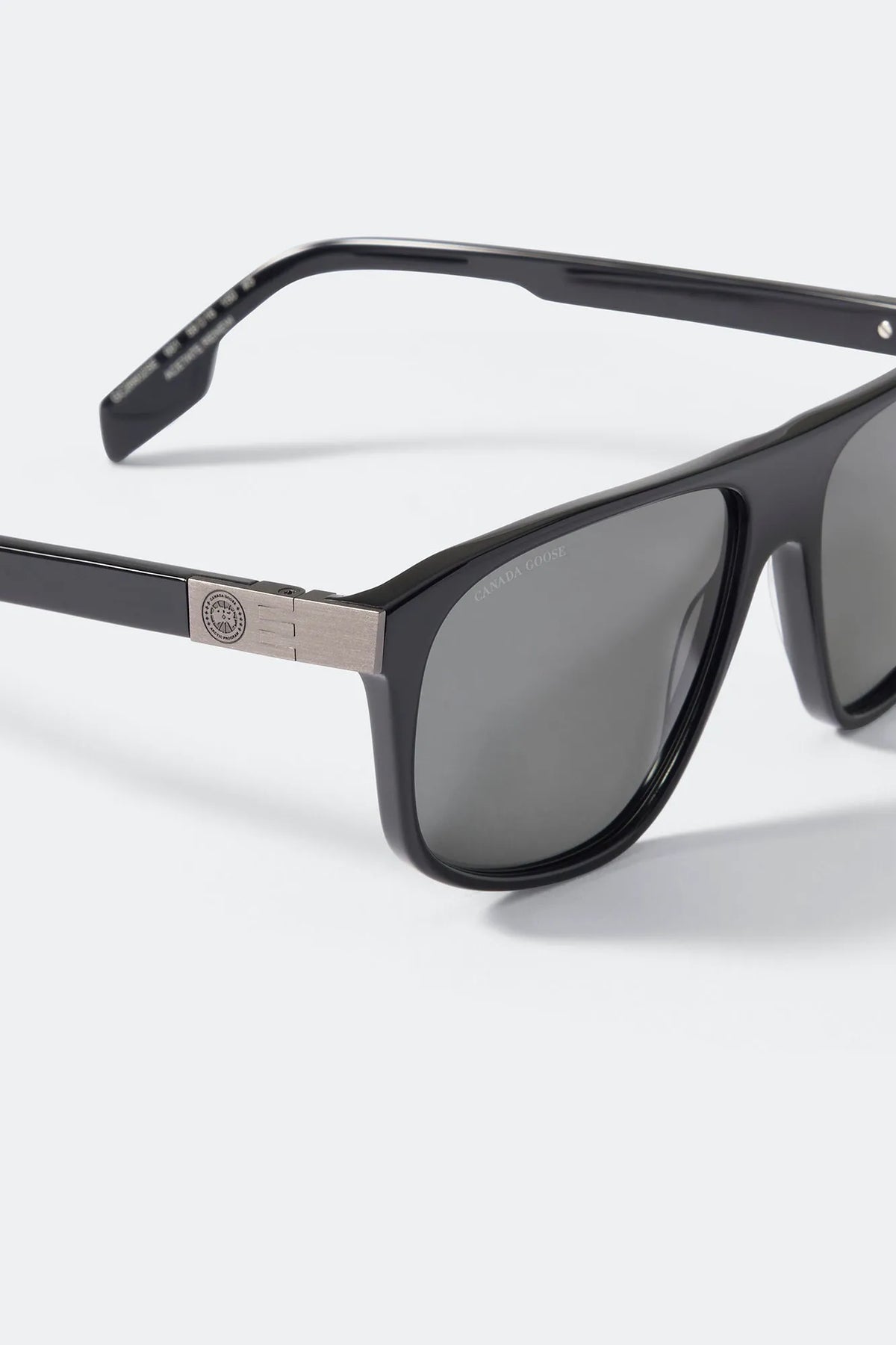 BLACK/SOLID GREEN GREY